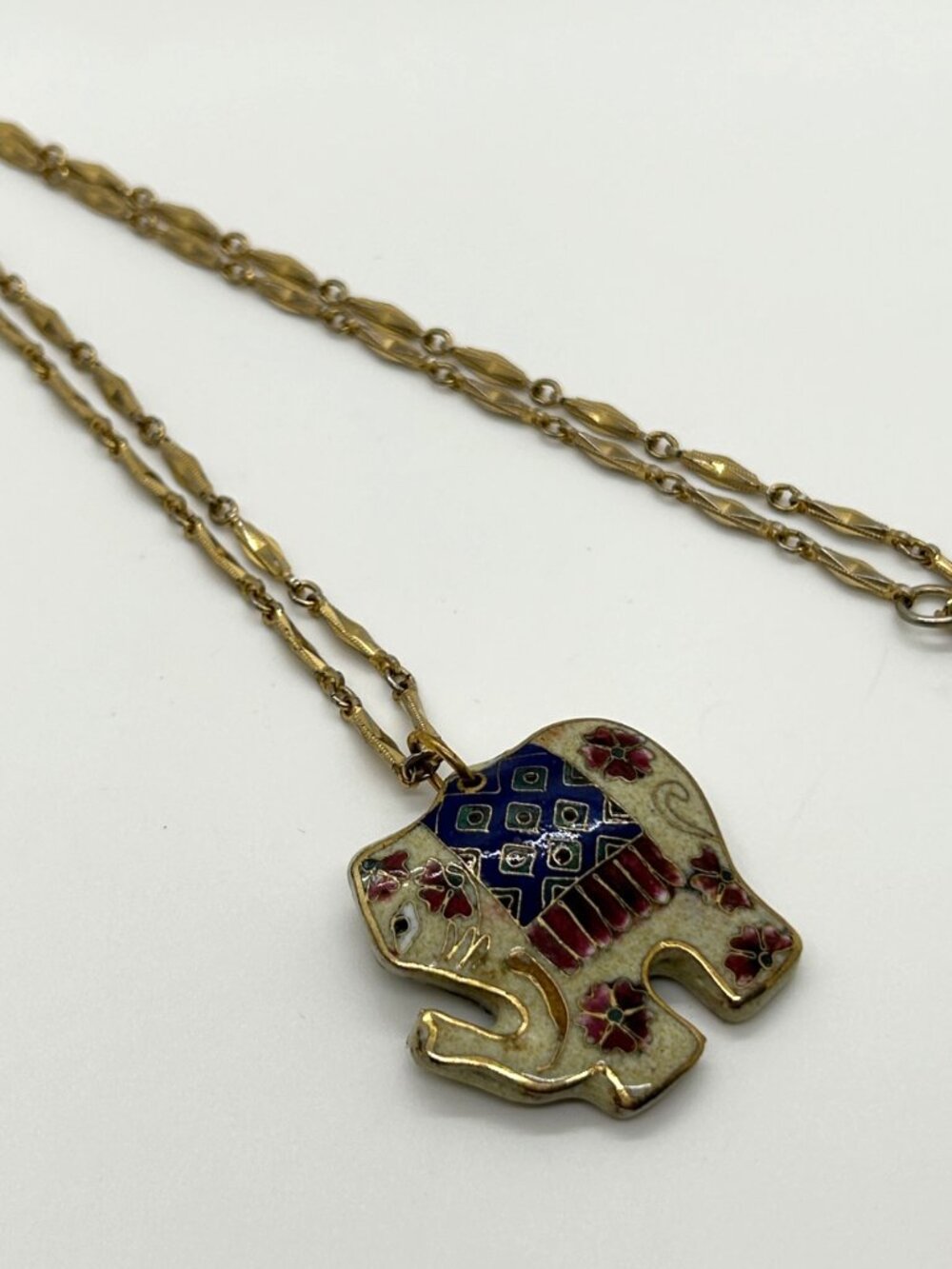 Vintage Ceramic Elephant Pendant Necklace Hand Paint Gold-tone Enamel Good Luck - Picture 2 of 12